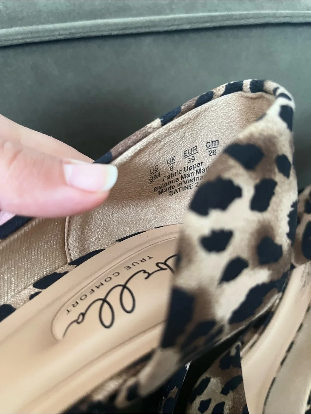Abella chic pointed